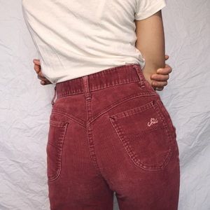 High waisted chic corduroy jeans